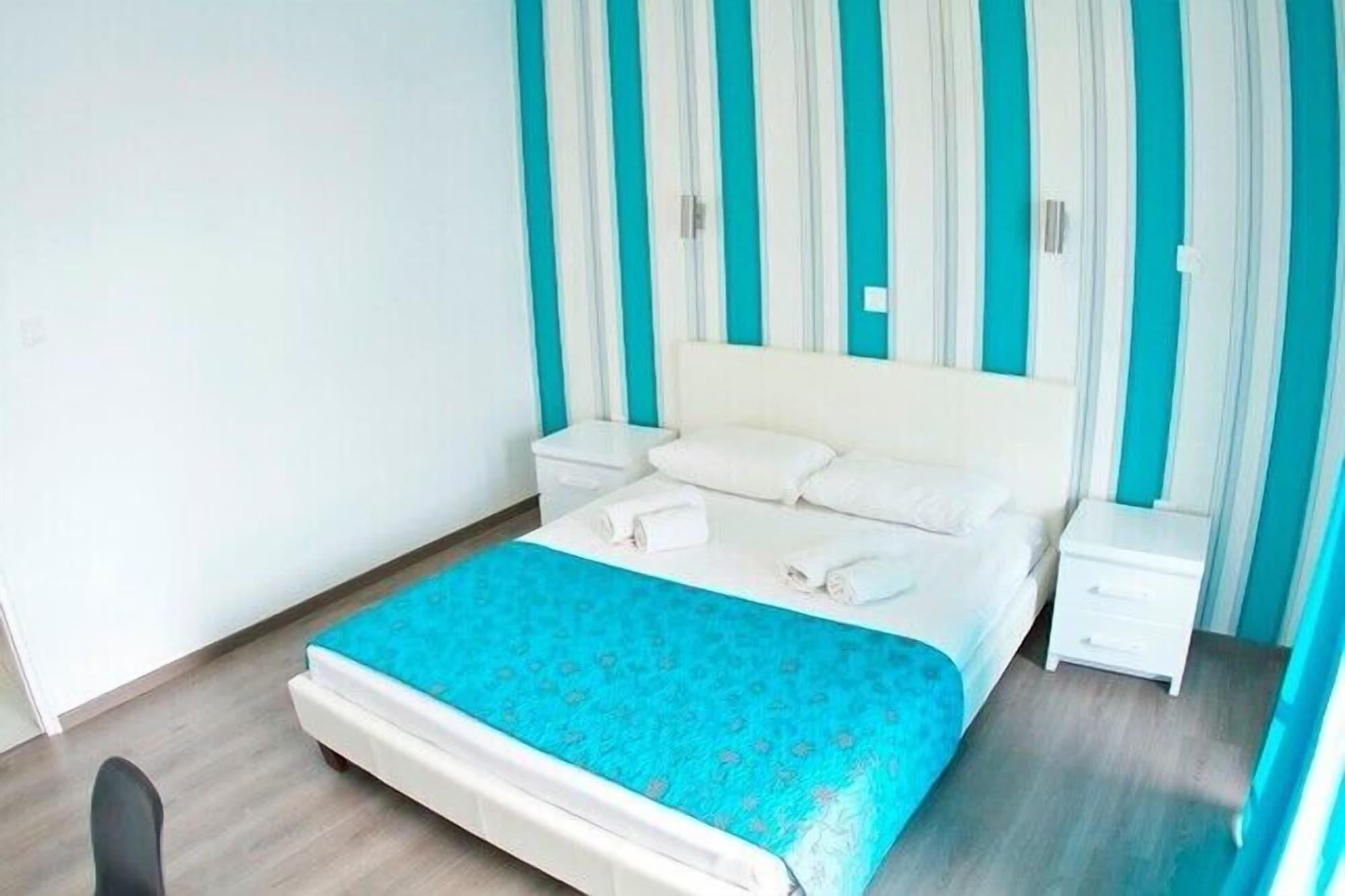 Margarita Napa Apartments Aya Napa Dış mekan fotoğraf