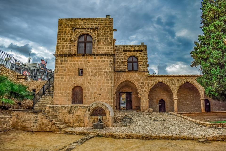 Margarita Napa Apartments Aya Napa Dış mekan fotoğraf